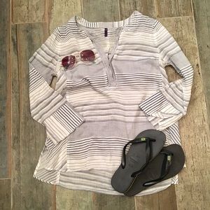 NYDJ Tops - NYDJ Tunic size S NYDJ Tops - NYDJ Tunic size S